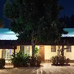 El Patio Inn